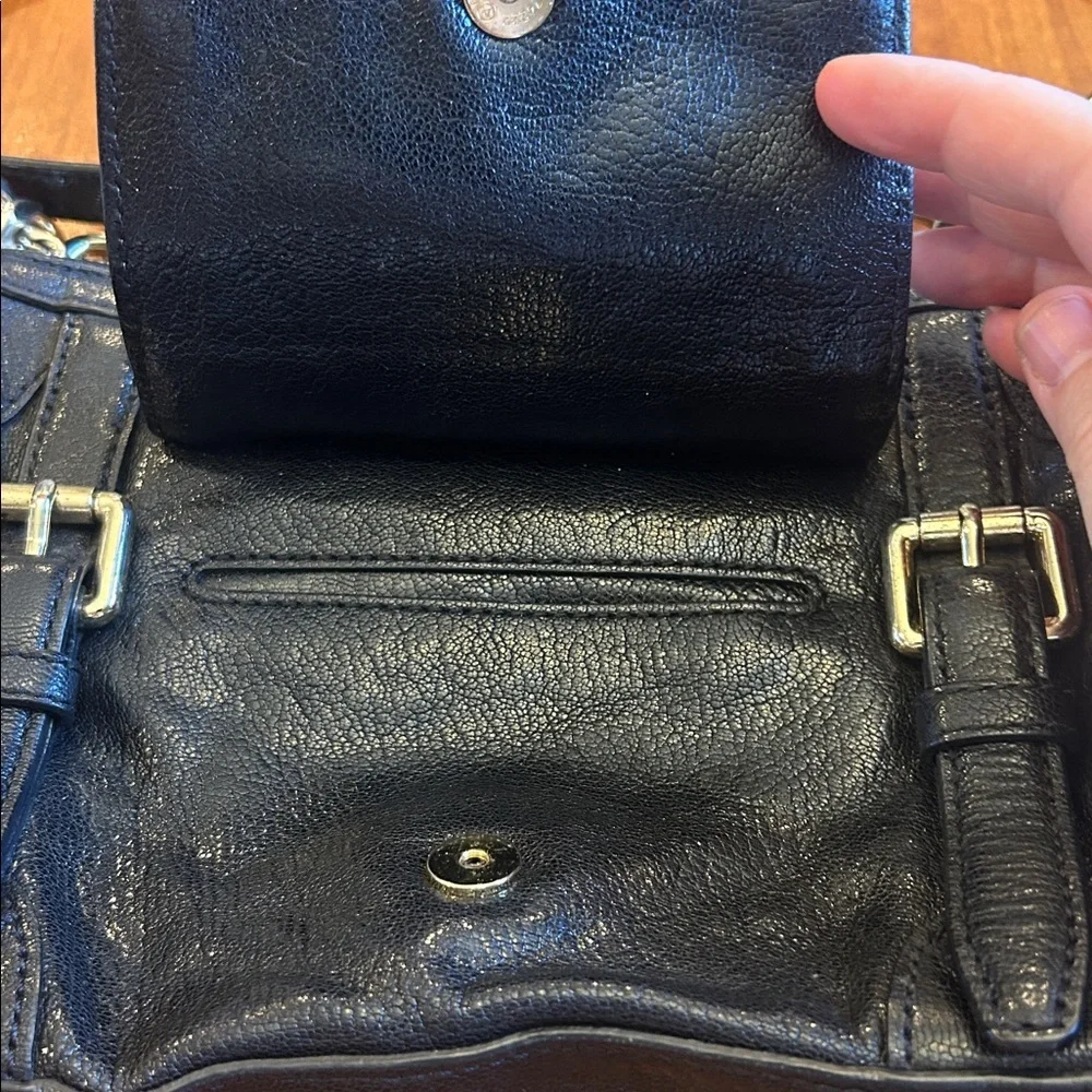 Michael Kors McGraw crossbody bag - Picture 3 of 8